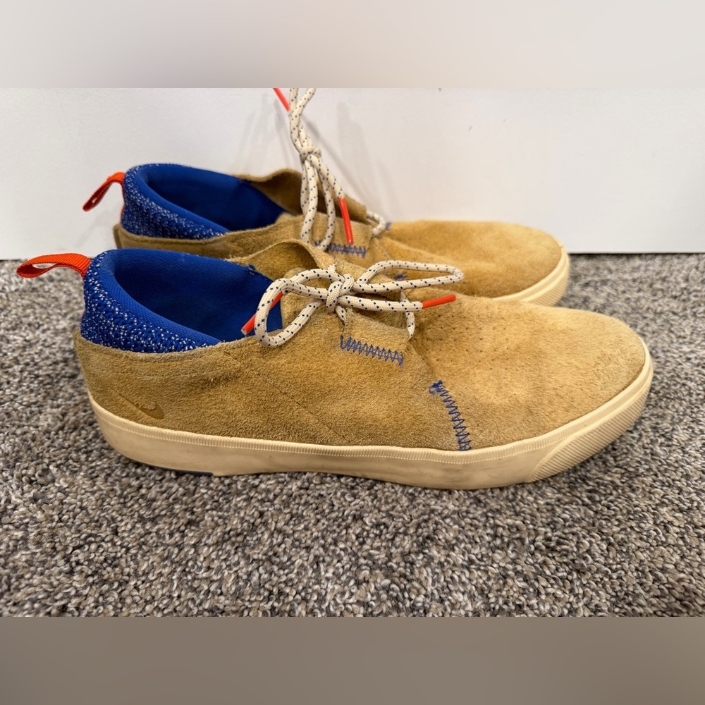 Nike toki low Tan Suede Sneakers size 8.5